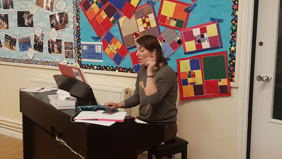 Experienced Piano Teacher in Reigate, Surrey Experienced Piano Teacher in Reigate, Surrey